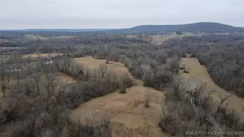 W 810 Road, Tahlequah, OK 74464