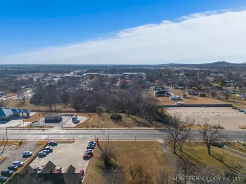 243 E 141st St, Glenpool, OK 74033 photo 10