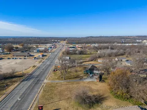 243 E 141st St, Glenpool, OK 74033 photo 8