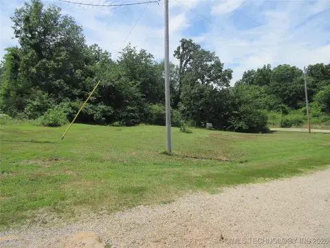 4192 Road, Eufaula, OK 74432 photo 2