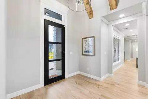 Entry Way - 107 E 164th Pl S, Glenpool, OK 74033 photo 1 of 5