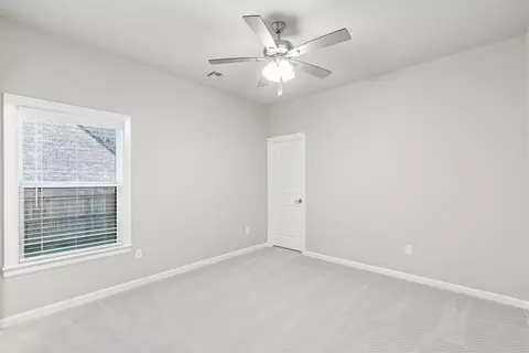 Bedroom - 107 E 164th Pl S, Glenpool, OK 74033 photo 4 of 12