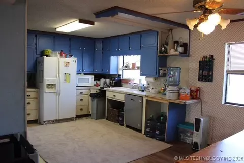 Kitchen - 307 E 46th St, Tulsa, OK 74105 photo 1 of 1