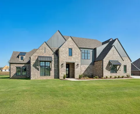 8519 E 109th St N, Owasso, OK 74055