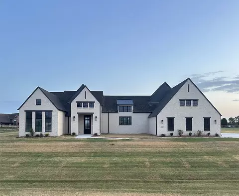 8221 E 111th St N, Owasso, OK 74055