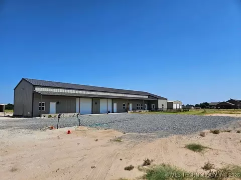 3226 Lark Rd, Kingston, OK 73439