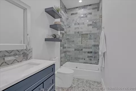 Bath - 129 E 34th St S, Tulsa, OK 74105 photo 7 of 11