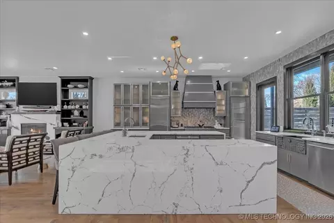 Kitchen - 129 E 34th St S, Tulsa, OK 74105 photo 5 of 16