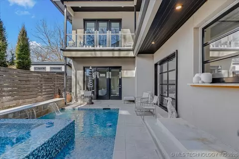 Exterior - 129 E 34th St S, Tulsa, OK 74105 photo 8 of 11