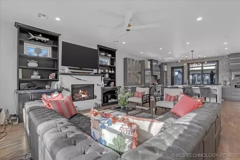 Living - 129 E 34th St S, Tulsa, OK 74105 photo 9 of 10