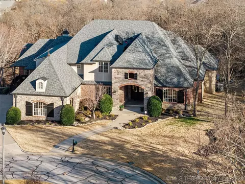 12225 S 14th Ct, Jenks, OK 74037