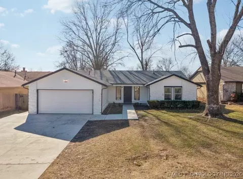 13812 E 24th Pl, Tulsa, OK 74134 photo 1