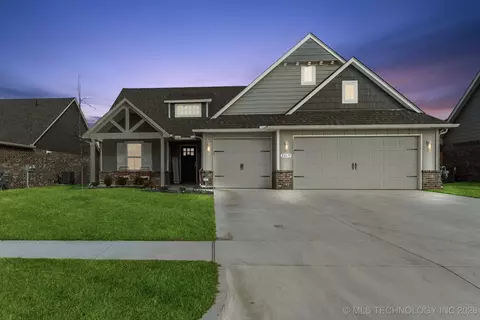 22671 E 106th St S, Broken Arrow, OK 74014