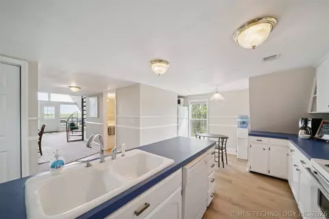 Kitchen - 619 E 437 Rd, Spavinaw, OK 74366 photo 2 of 2