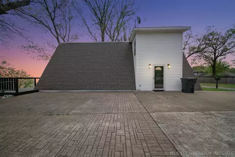 Exterior - 619 E 437 Rd, Spavinaw, OK 74366 photo 2 of 4
