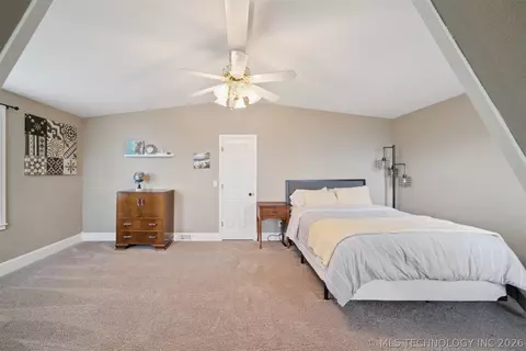 Bedroom - 619 E 437 Rd, Spavinaw, OK 74366 photo 1 of 3