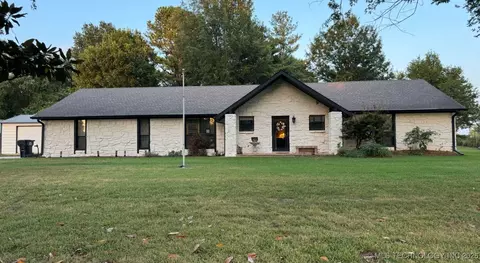 15623 S 297th East St, Coweta, OK 74429