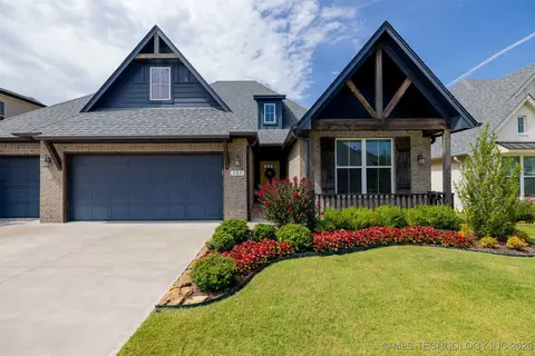 721 E 125th Pl S, Jenks, OK 74037
