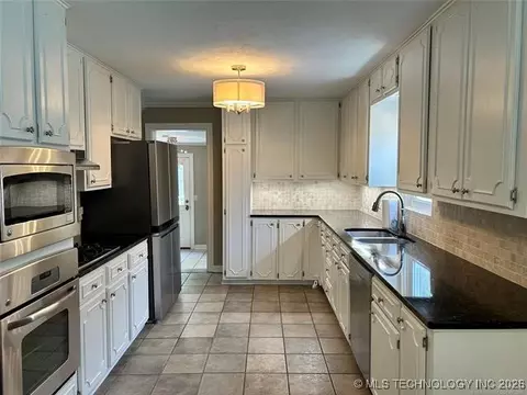 Kitchen - 1648 E 36th St, Tulsa, OK 74105 photo 1 of 3