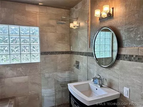 Bath - 1648 E 36th St, Tulsa, OK 74105 photo 1 of 3