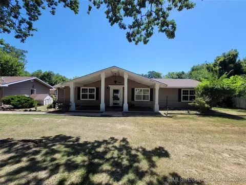Exterior - 395 Bower Rd, Eufaula, OK 74432 photo 2 of 17