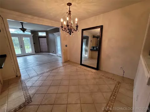 Dining - 395 Bower Rd, Eufaula, OK 74432 photo 1 of 2