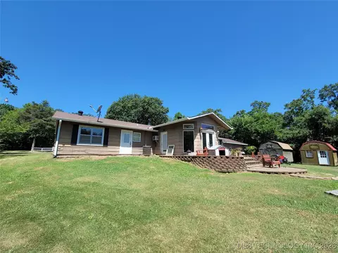 Exterior - 395 Bower Rd, Eufaula, OK 74432 photo 4 of 17