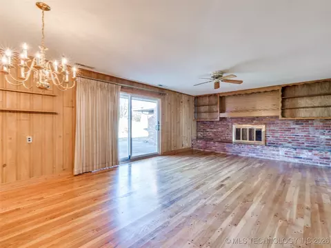 3759 E 46th Pl, Tulsa, OK 74135 photo 6