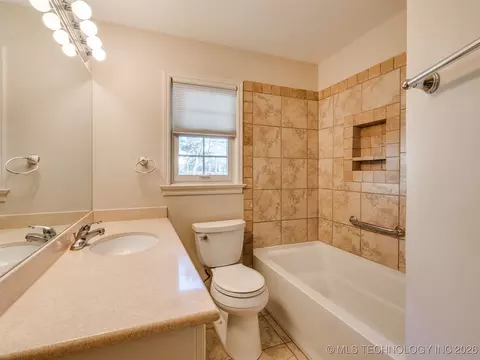 3759 E 46th Pl, Tulsa, OK 74135 photo 37