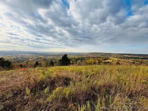 W 31st Street S, Tulsa, OK 74127