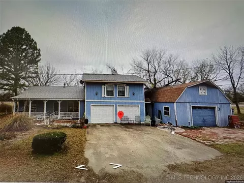 24215 B St, Henryetta, OK 74437