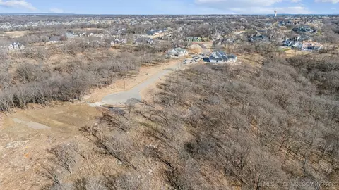5827 N Eagle Rd, Owasso, OK 74055 photo 8
