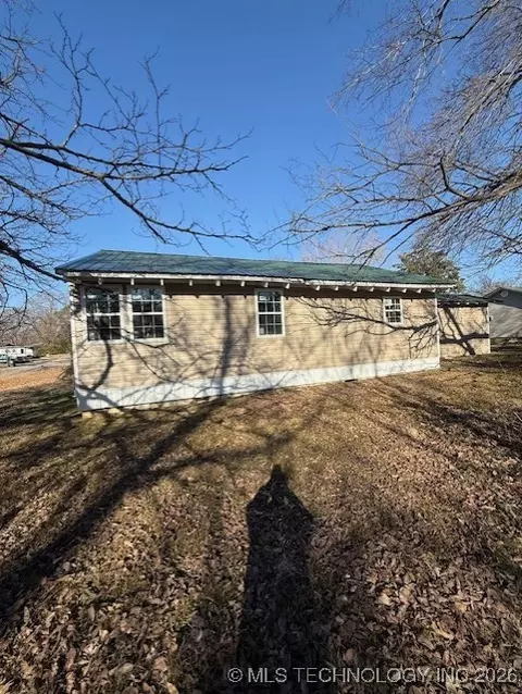 605 W Main St, Vian, OK 74962