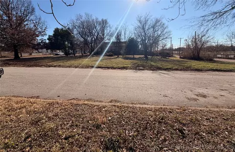 720 N Denver Ave, Tulsa, OK 74106