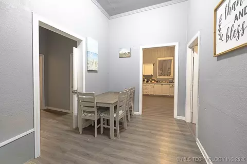Dining - 600 W 16th, Ada, OK 74820 photo 1 of 1