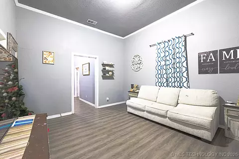 Living - 600 W 16th, Ada, OK 74820 photo 1 of 1
