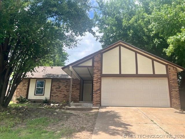 12011 E 89th Pl N, Owasso, OK 74055
