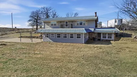 Exterior - 760707 S County Road 3520 Rd, Cushing, OK 74023 photo 2 of 3