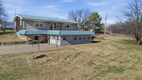 Exterior - 760707 S County Road 3520 Rd, Cushing, OK 74023 photo 1 of 3