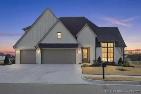 2338 E 134th Cir S, Bixby, OK 74008