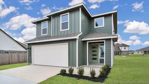 3506 N 35th Ct, Broken Arrow, OK 74014