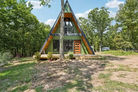 800 Kiawa Rd, Eucha, OK 74342