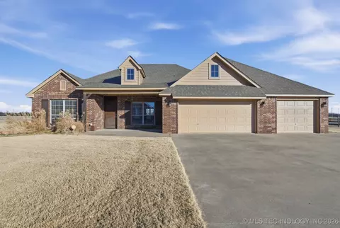 5925 E 145th St N, Collinsville, OK 74021
