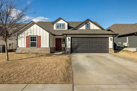 2008 E Union St, Broken Arrow, OK 74011