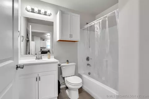 2618 E Oklahoma St, Tulsa, OK 74106 photo 13