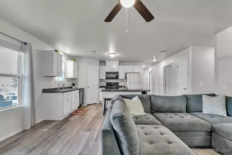 2618 E Oklahoma St, Tulsa, OK 74106 photo 5