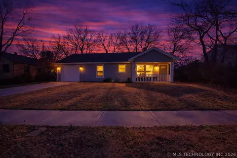 2618 E Oklahoma St, Tulsa, OK 74106