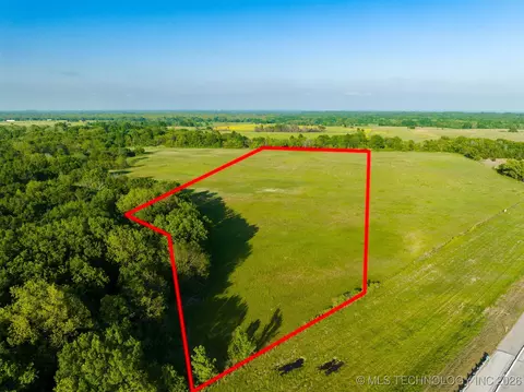 12 N 4212 Rd, Porter, OK 74454