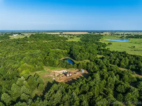 2 E Mcelroy Rd, Yale, OK 74085 photo 5