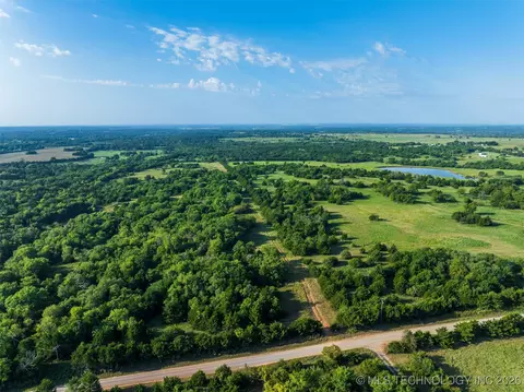 2 E Mcelroy Rd, Yale, OK 74085 photo 6